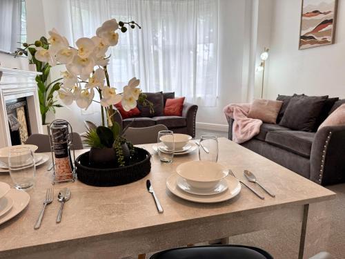 Grangetown Apartment | City Centre Embankment Apartments Superb Location