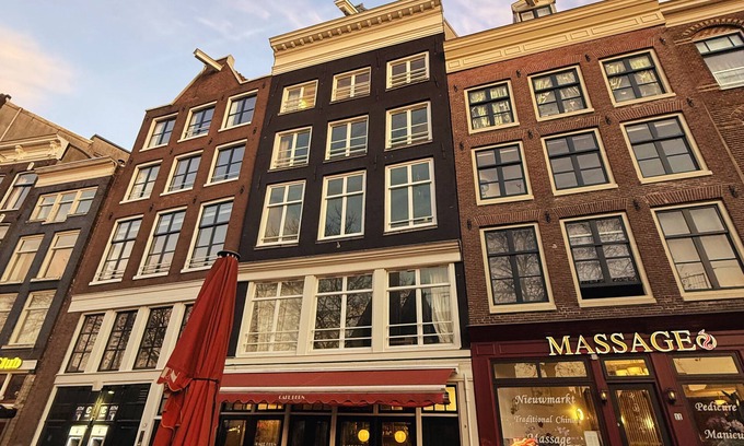 Amsterdam City Centre Apartment | City Centre Loft with Stunning Views