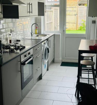 Broad Green Apartment | City Dreams