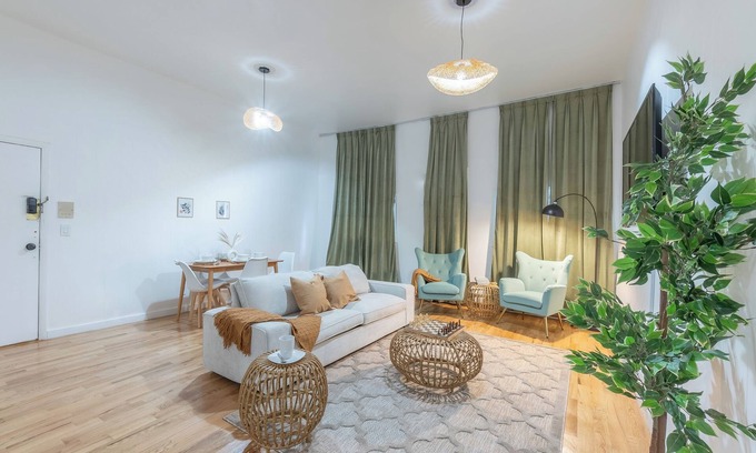 Hoboken Apartment | City Escape w/2 Bath, 10 beds, We Pay 1/2 Parking