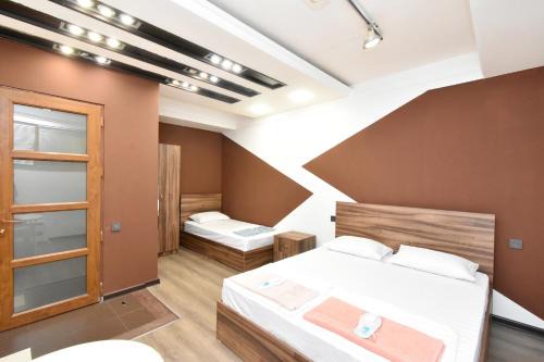 Kentron House | City-Lime Guest House