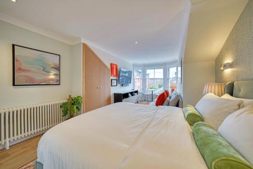 East End Apartment | City Oasis Craigpark Residence