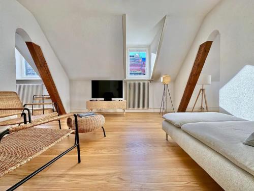Langstrasse Apartment | CityCentral 2 bedroom flat near main station