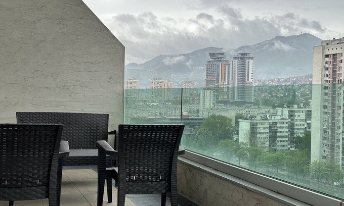 Alipasin Most Apartment | Cityscape Penthouse - A beautiful modern penthouse