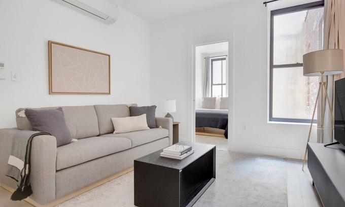 Boerum Hill Apartment | Classic Cobble Hill 1BR w/in-unit W/D, near Trader Joe's, by Blueground