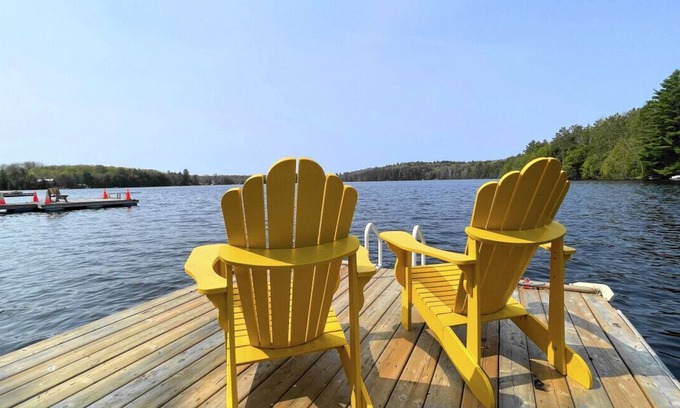 North Kawartha House | Classic Cottage on Chandos