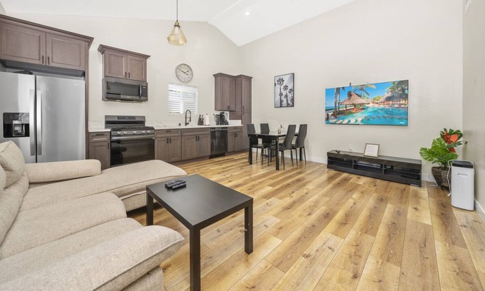 South San Gabriel House | ๐ฎ๐๐๐๐๐๐+๐ธ๐๐๐๐๐ ๐ณ๐๐๐ Brand New