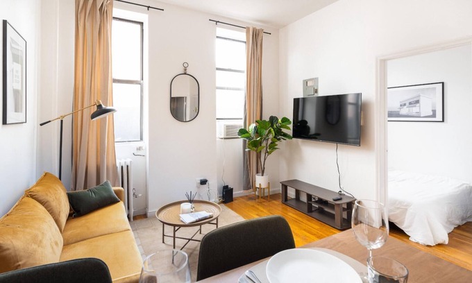Park Slope Apartment | Classic Townhouse 1BD Park Slope, nr Prospect Park