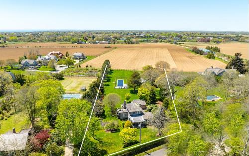 Wainscott House | Classic Wainscott East Hampton Home