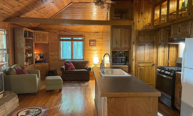 Hillman Cabin | Classically Charming, Quiet Lakeside Cabin less than 2 hours from the Cities