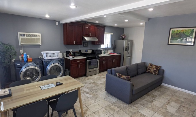 La Mesa House | Clean 1BR/1BA Guest House Peaceful Private Casita