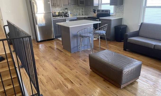 Williamsbridge Apartment | clean and lovely 3 bedroom, 2 bath in North Bronx