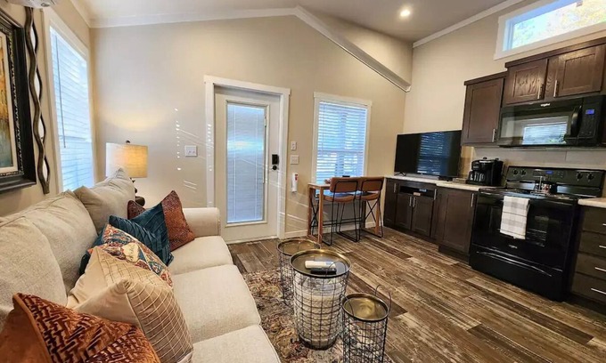 Piney Cottage | Clearwater Cottage Bnn