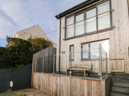 Neyland House | Cleddau Sound