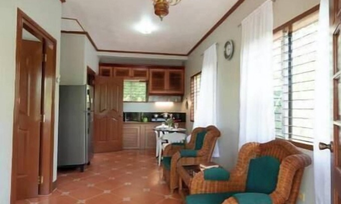Lazi House | Cliffvue Homestead — North House