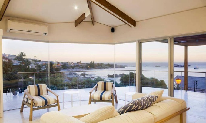 Clifton House | Clifton 3rd Beach house - Breathtakingly Beautiful Views!