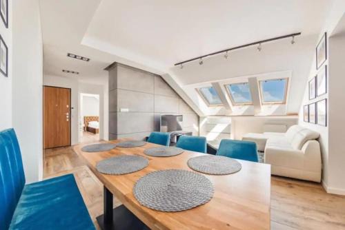 Gdansk City Center Apartment | Close-Golden Apartments Gdansk - Cozy and Bright - Great Location &Swietej Barbary