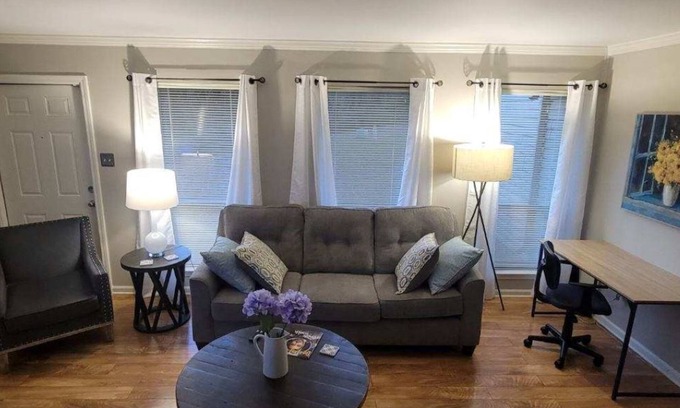 Baton Rouge House | Close to hospitals&I-10/2 bedroom/2bath/Townhome