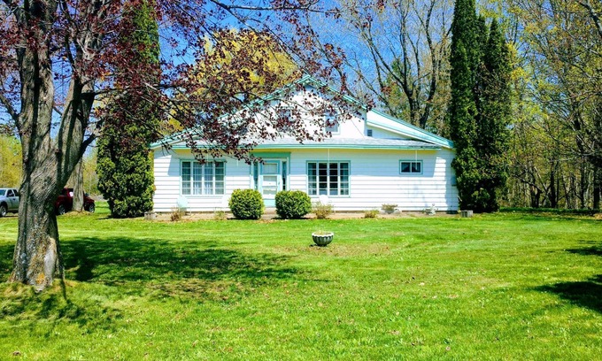 Ontonagon Other | Close to snowmobile and atv trails. Minutes from Porcupine mountains.
