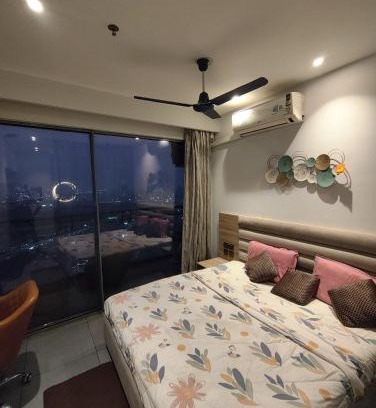 Sector 62 Apartment | Cloud stays 36th floor