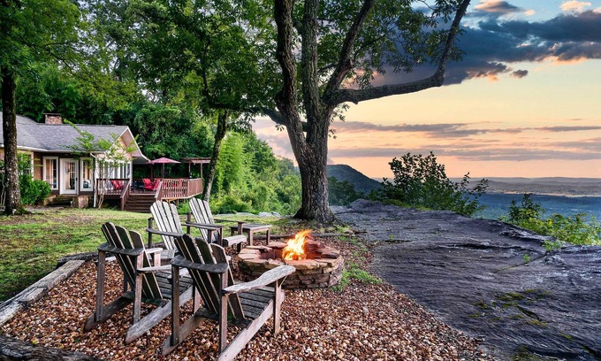 Menlo House | Cloudland Retreat w/Mountain & Valley Views!