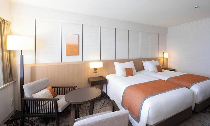 Minato Hotel | Club Deluxe Twin hotel in fantastic Minato City with AC, fitness room, WiFi
