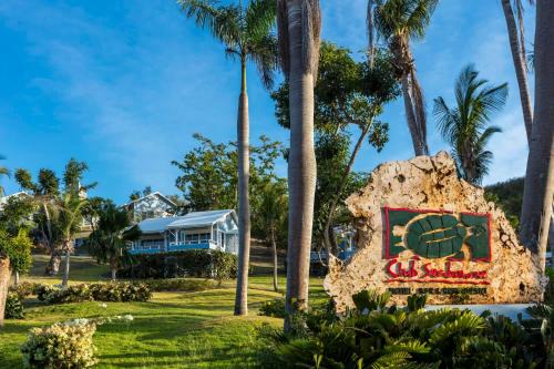 Playa Sardinas II Hotel | Club Seabourne Hotel