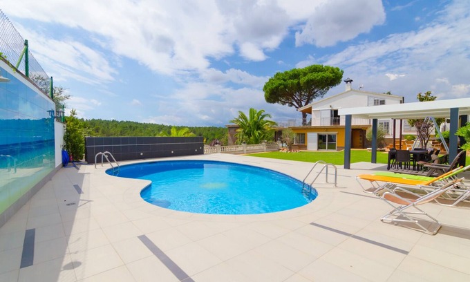 Puigventos Villa | Club Villamar - Beautiful house for 8 persons with private swimming pool and a large terrace idea.
