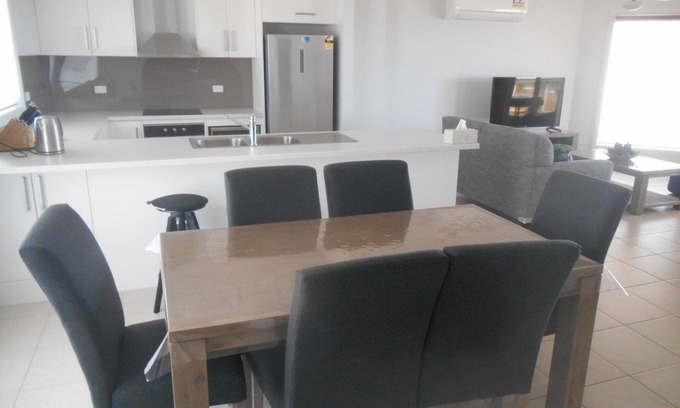 Muloowurtie House | Cluff Vew - Sea views!. Off Peak Special!