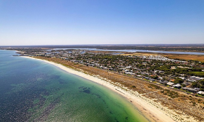 Geographe House | Coast Haven Busselton – Bright, Retreat Near Beach