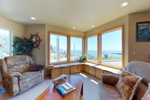 Port Orford House | Coast Haven