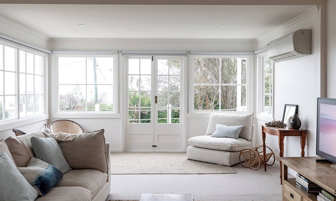 Bridport House | Coastal charm central to Beaches and Eateries
