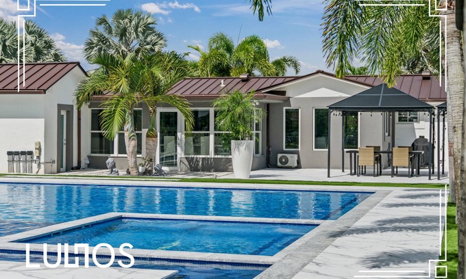 Ludlam House | Coconut Oasis with Pool, Jacuzzi, Mini Golf & More