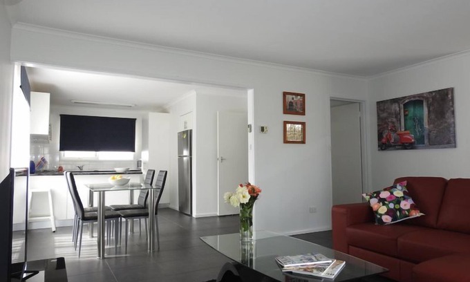 Sale House | Codrington Short/Long Stay Accommodation