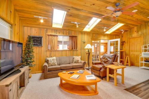 Cody House | Cody Vacation Rental Near Cedar Mountain!