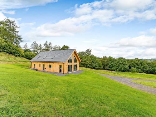 Carno House | Coed Y Pentre