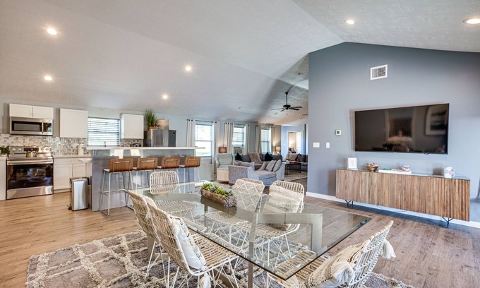College Station Cottage | College Station Vacation Rental: Near Texas A & M