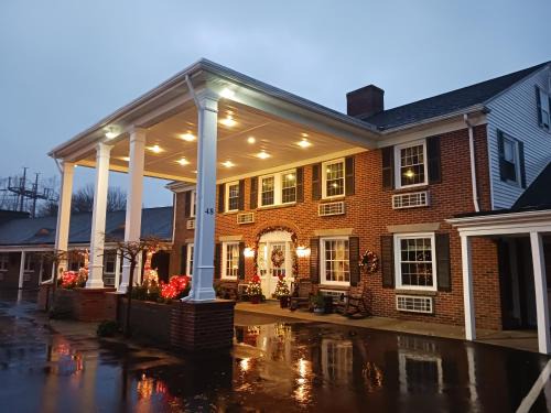 Seekonk Hotel | Colonial Inn Seekonk