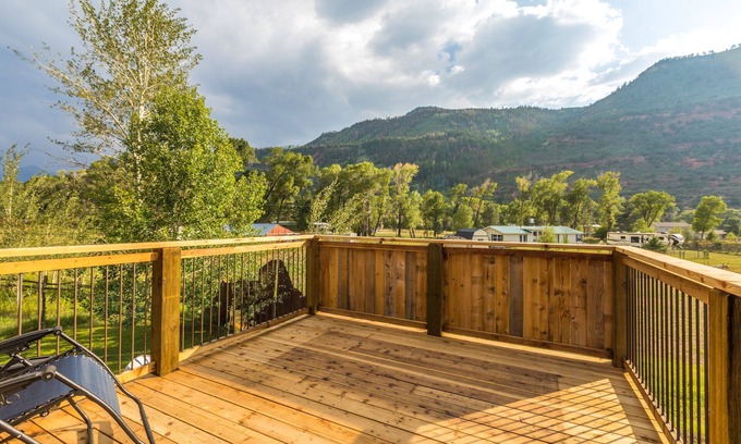 Idlewild Estates House | Colorado Cabin - Minutes from Downtown Ouray - Pet Friendly