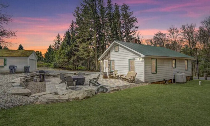 Hawley House | Colton's Cabin