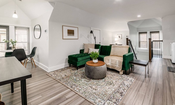 Old North Columbus Apartment | Columbus Getaway! Stylish Apartment!