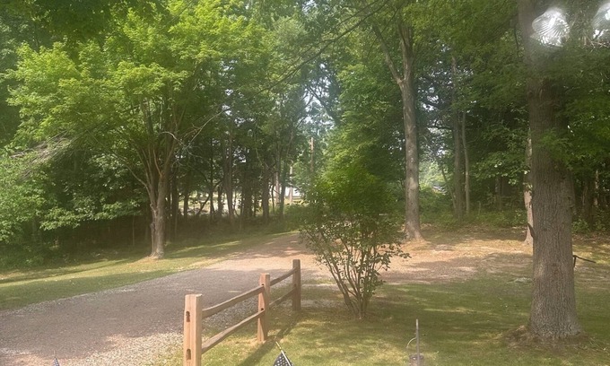 Marshall House | Come relax in the country!