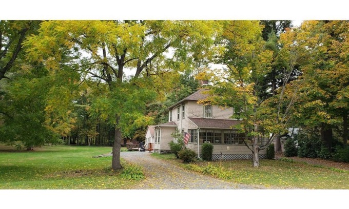 Sheffield House | COME STAY AT THE SHEFFIELD CHALET!
