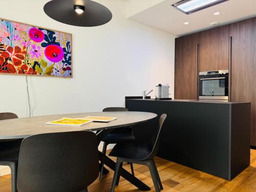 Porta Romana Apartment | ComeCasa Elegant Stay with Terrace & Gym Porta Romana