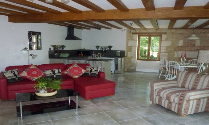 Chasseneuil-sur-Bonnieure Apartment | Comfortable, character Riverside Apartment with stunning River and Garden views