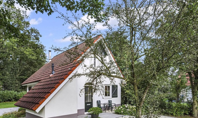 Enter House | Comfort 4-person bungalow in the holiday park Landal Landgoed De Elsgraven