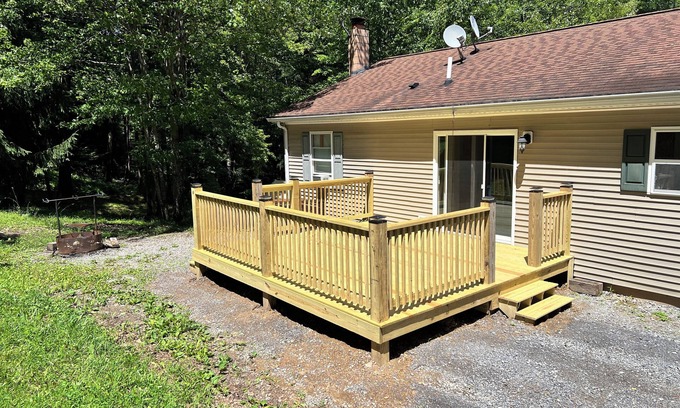 Weedville House | Comfort and Convenience in the Wilds: Bull Hollow Lodge