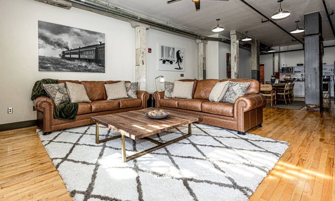 Old City Condo | Comfort in Heart of Old City ~ Spacious & Walkable