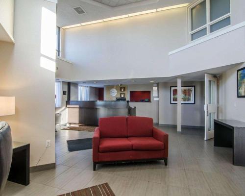Regina Hotel | Comfort Inn
