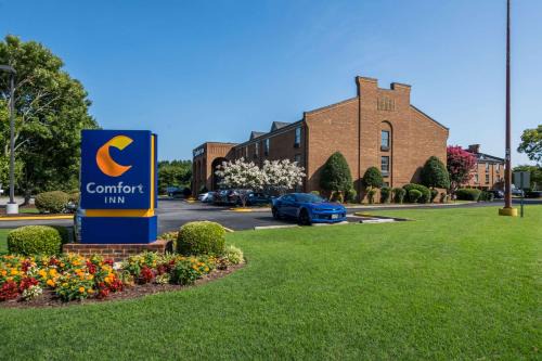 Central Newport News Hotel | Comfort Inn Newport News - Hampton I-64